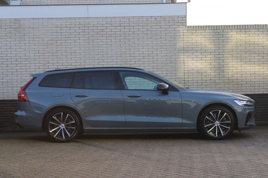 Volvo V60 2.0 T6 Plug-in hybrid AWD Plus Dark | Trekhaak | Adaptieve cruise | Memory | Camera