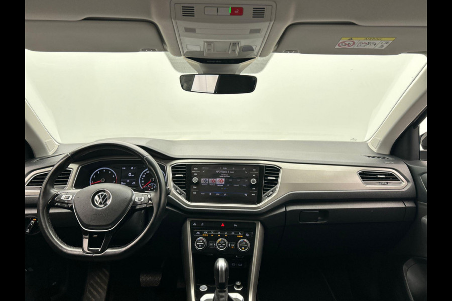 Volkswagen T-Roc 1.5 TSI Style Business Automaat Carplay Trekhaak Adaptive-cruise Navigatie