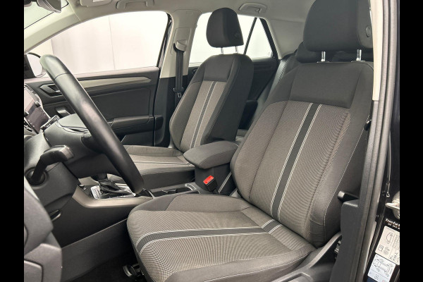 Volkswagen T-Roc 1.5 TSI Style Business Automaat Carplay Trekhaak Adaptive-cruise Navigatie