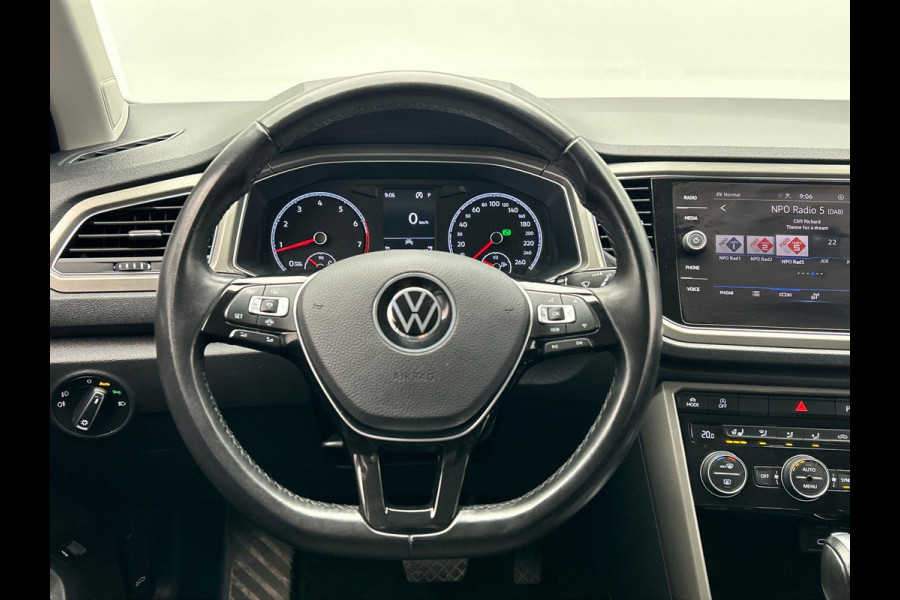 Volkswagen T-Roc 1.5 TSI Style Business Automaat Carplay Trekhaak Adaptive-cruise Navigatie