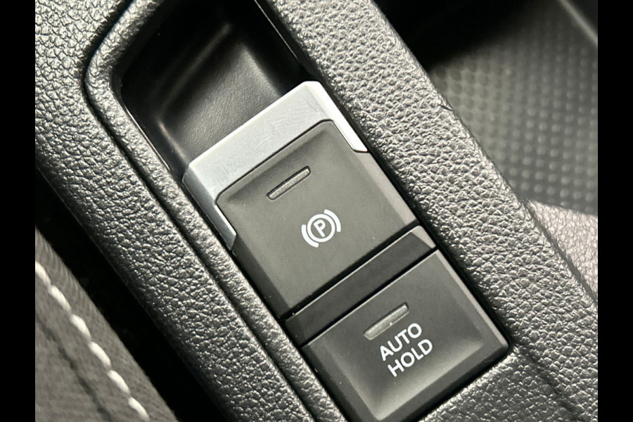 Volkswagen T-Roc 1.5 TSI Style Business Automaat Carplay Trekhaak Adaptive-cruise Navigatie