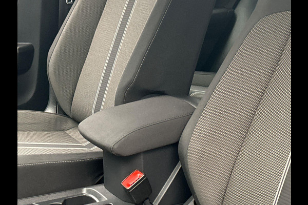 Volkswagen T-Roc 1.5 TSI Style Business Automaat Carplay Trekhaak Adaptive-cruise Navigatie