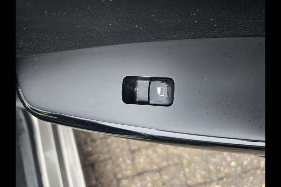 Kia Picanto 1.0 CVVT Design Edition | 1E EIGENAAR | 12MND GARANTIE | NAVI | CAMERA | CRUISE |