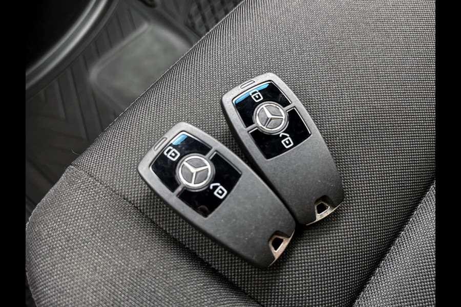 Mercedes-Benz Sprinter 319 1.9 CDI L2H2 Pro 3500KG Trekhaak Navigatie Parkeerpakket Stoelverwarming Led high performance