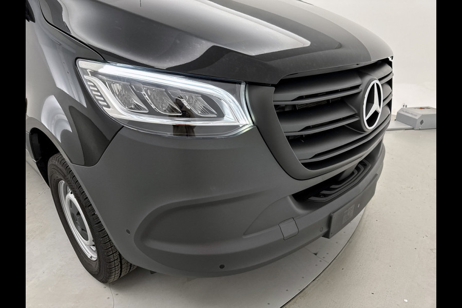 Mercedes-Benz Sprinter 319 1.9 CDI L2H2 Pro 3500KG Trekhaak Navigatie Parkeerpakket Stoelverwarming Led high performance