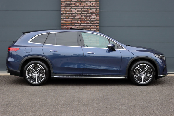 Mercedes-Benz EQS SUV 500 4MATIC Luxury Line 108 kWh | Luchtvering | Hyperscreen | Achterasbesturing | Distronic+ | Stoelventilatie | HUD | Elek. Achterbank | Burmester | Warmtepomp | Digital Light |