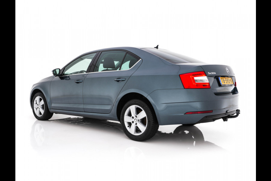Škoda Octavia 1.6 TDI Greentech Ambition Business *LEATHER-FABRIC | NAVI-FULLMAP | HEATED-COMFORTSEATS | ECC | TOWBAR | PRIVACY-GLASS | PARKPILOT | CRUISE | 16''ALU *