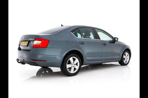 Škoda Octavia 1.6 TDI Greentech Ambition Business *LEATHER-FABRIC | NAVI-FULLMAP | HEATED-COMFORTSEATS | ECC | TOWBAR | PRIVACY-GLASS | PARKPILOT | CRUISE | 16''ALU *