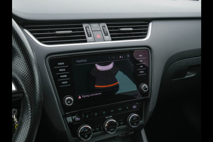 Škoda Octavia 1.6 TDI Greentech Ambition Business *LEATHER-FABRIC | NAVI-FULLMAP | HEATED-COMFORTSEATS | ECC | TOWBAR | PRIVACY-GLASS | PARKPILOT | CRUISE | 16''ALU *