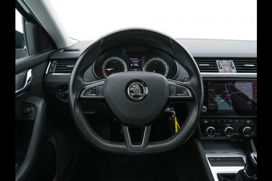 Škoda Octavia 1.6 TDI Greentech Ambition Business *LEATHER-FABRIC | NAVI-FULLMAP | HEATED-COMFORTSEATS | ECC | TOWBAR | PRIVACY-GLASS | PARKPILOT | CRUISE | 16''ALU *