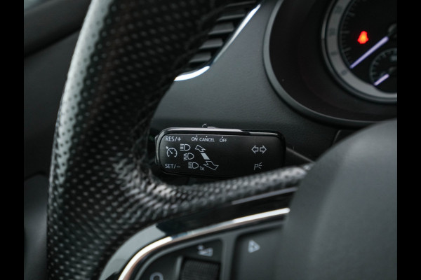 Škoda Octavia 1.6 TDI Greentech Ambition Business *LEATHER-FABRIC | NAVI-FULLMAP | HEATED-COMFORTSEATS | ECC | TOWBAR | PRIVACY-GLASS | PARKPILOT | CRUISE | 16''ALU *