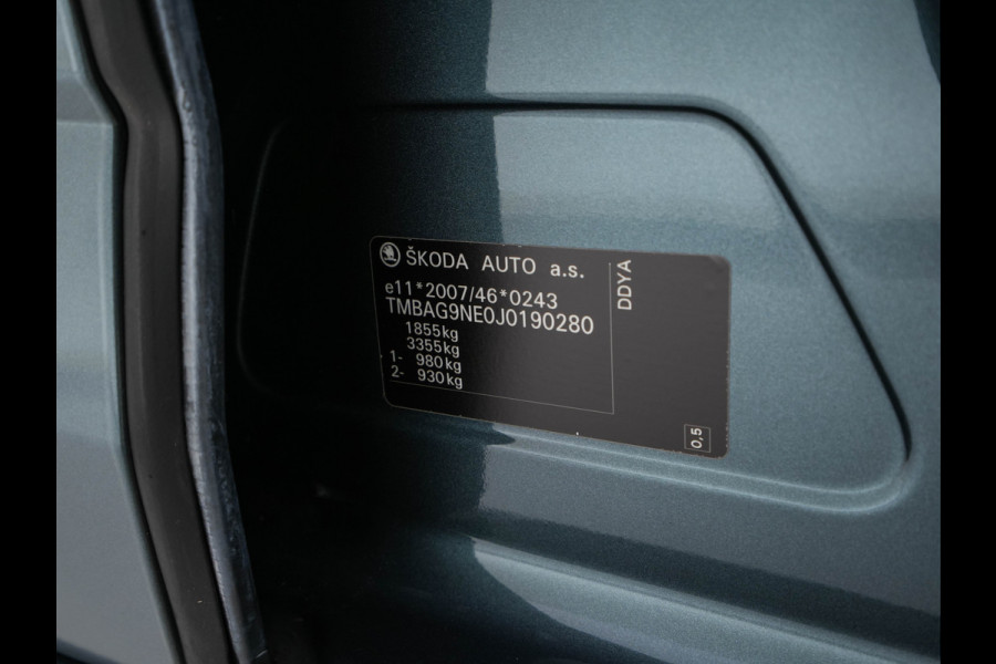 Škoda Octavia 1.6 TDI Greentech Ambition Business *LEATHER-FABRIC | NAVI-FULLMAP | HEATED-COMFORTSEATS | ECC | TOWBAR | PRIVACY-GLASS | PARKPILOT | CRUISE | 16''ALU *