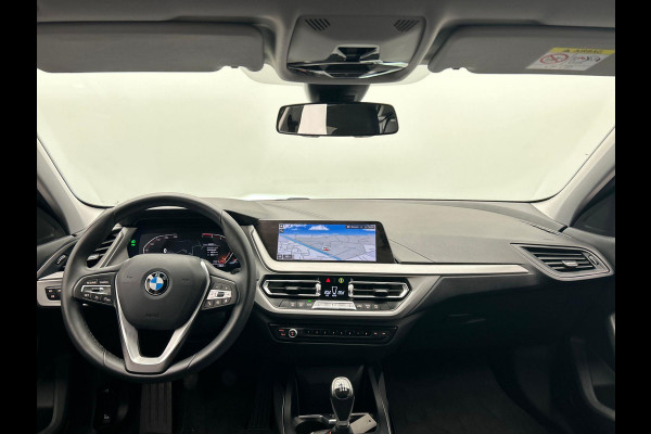 BMW 1-serie 118i Executive Edition * Origineel Nederlands * Carplay Navigatie Climate-control Cruise