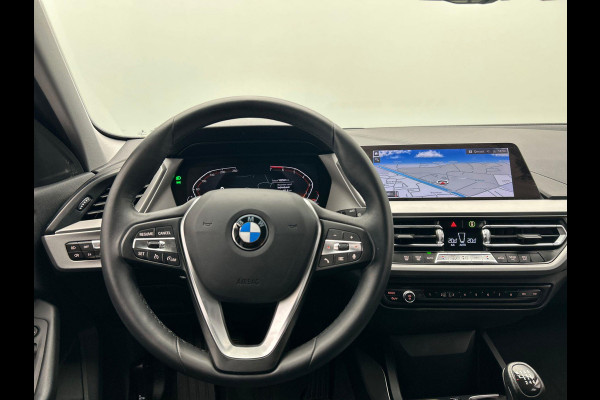 BMW 1-serie 118i Executive Edition * Origineel Nederlands * Carplay Navigatie Climate-control Cruise