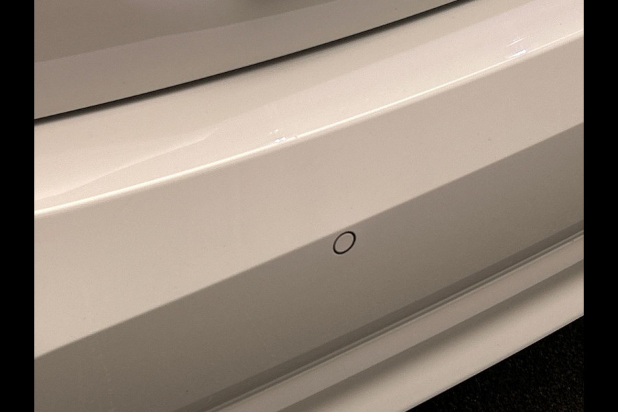 BMW 1-serie 118i Executive Edition * Origineel Nederlands * Carplay Navigatie Climate-control Cruise