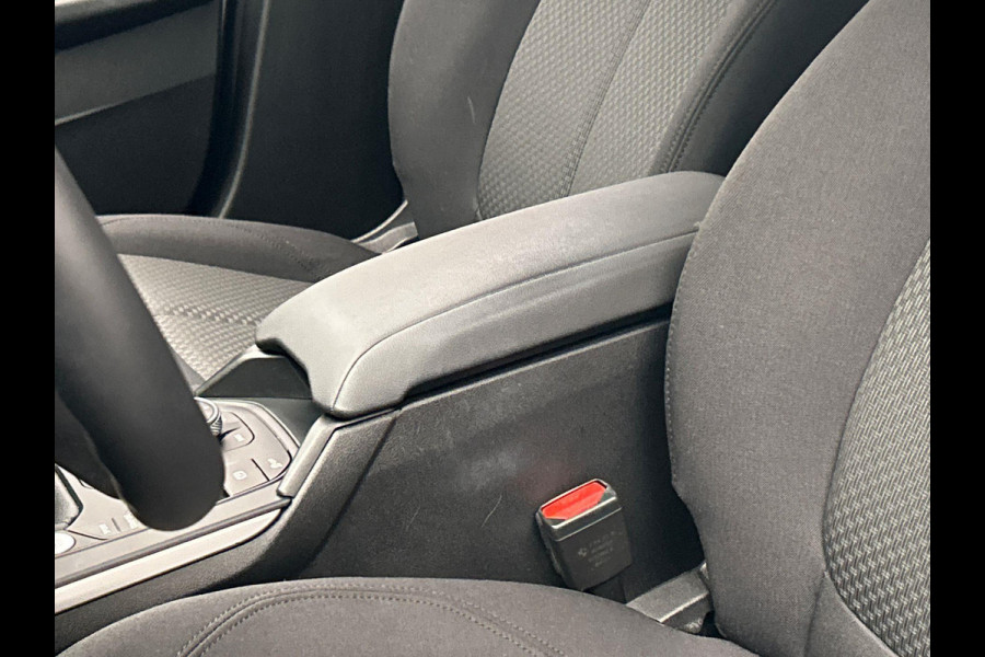 BMW 1-serie 118i Executive Edition * Origineel Nederlands * Carplay Navigatie Climate-control Cruise