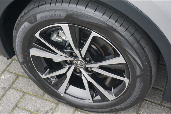 Toyota C-HR 2.0 PHEV 220PK Dynamic NIEUW | LUXE