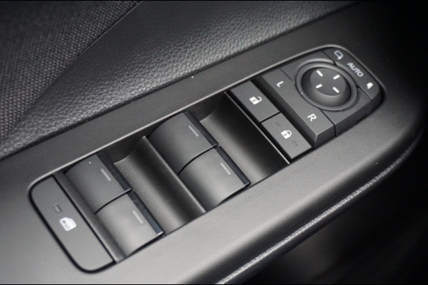 Toyota C-HR 2.0 PHEV 220PK Dynamic NIEUW | LUXE