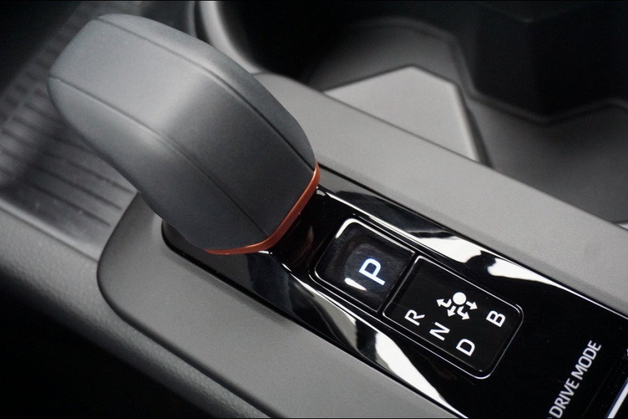 Toyota C-HR 2.0 PHEV 220PK Dynamic NIEUW | LUXE