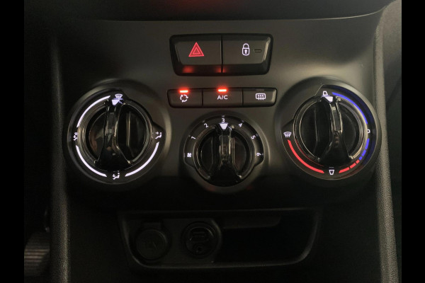 Peugeot 208 1.2 PureTech Blue Lion AIRCO NAVI CRUISE ELEK RAMEN CENT VERG SPARCO WIELDOPSET MULTI STUUR MISTLAMPEN NIEUWSTAAT