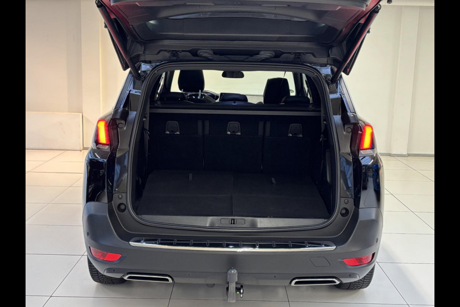 Peugeot 5008 1.6 PureTech GT-Line 7 pers | Panoramadak | Trekhaak afneembaar | Leder | Memory | Stoelverwarming | elektrisch verstelbare stoelen | Navi | Android auto / Apple carplay | Elektrische achterklep | Achteruitrijcamera