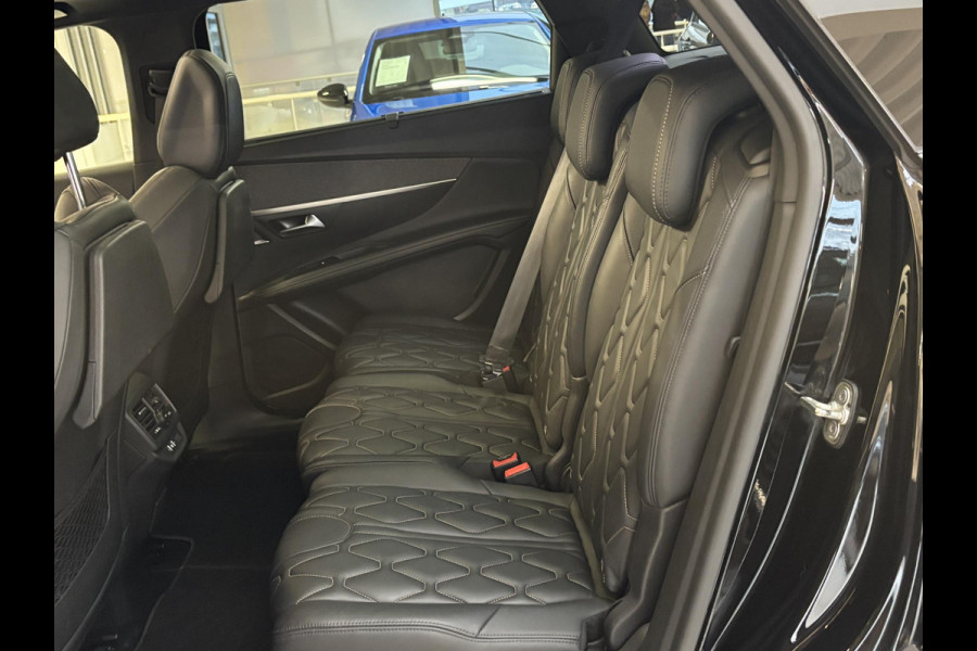 Peugeot 5008 1.6 PureTech GT-Line 7 pers | Panoramadak | Trekhaak afneembaar | Leder | Memory | Stoelverwarming | elektrisch verstelbare stoelen | Navi | Android auto / Apple carplay | Elektrische achterklep | Achteruitrijcamera