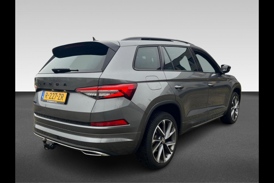 Škoda Kodiaq 1.5 TSI Sportline Business 7p. | Schuif/kantel dak | Trekhaak |