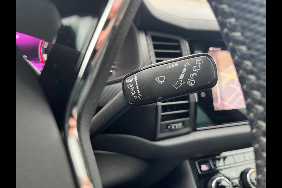 Škoda Kodiaq 1.5 TSI Sportline Business 7p. | Schuif/kantel dak | Trekhaak |