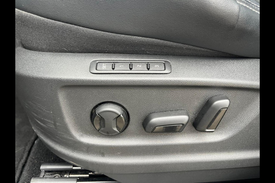 Škoda Kodiaq 1.5 TSI Sportline Business 7p. | Schuif/kantel dak | Trekhaak |