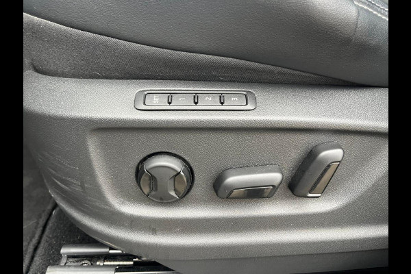 Škoda Kodiaq 1.5 TSI Sportline Business 7p. | Schuif/kantel dak | Trekhaak |