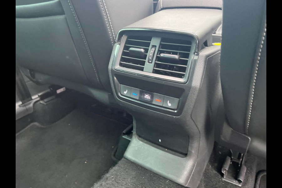 Škoda Kodiaq 1.5 TSI Sportline Business 7p. | Schuif/kantel dak | Trekhaak |