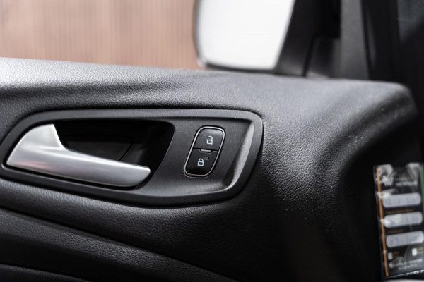 Ford Kuga 1.5 EcoBoost Trend Ultimate Trekhaak Bluetooth Led LM Velgen