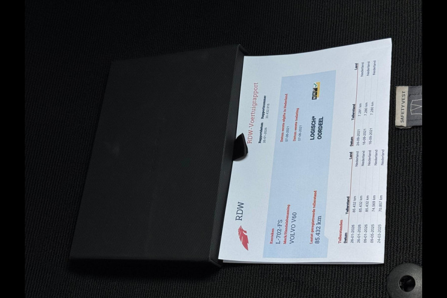 Volvo V60 2.0 B3 Inscription, panoramadak,electr trekhaak, lederen sportinterieur, VOL OPTIES, 1 e eigenaar, NL auto met nap