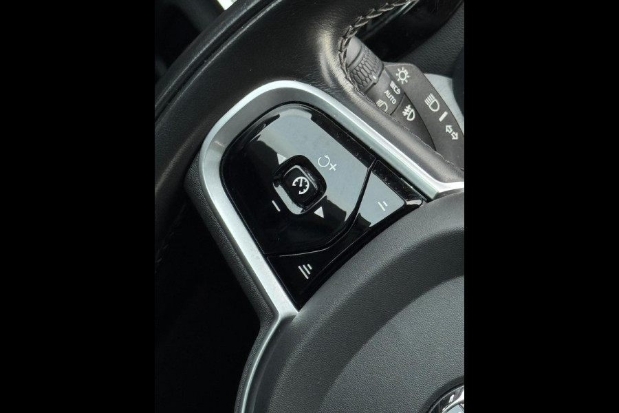 Volvo V60 2.0 B3 Inscription, panoramadak,electr trekhaak, lederen sportinterieur, VOL OPTIES, 1 e eigenaar, NL auto met nap