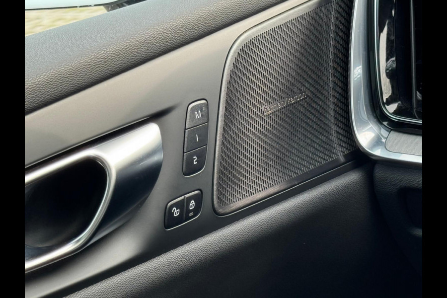 Volvo V60 2.0 B3 Inscription, panoramadak,electr trekhaak, lederen sportinterieur, VOL OPTIES, 1 e eigenaar, NL auto met nap