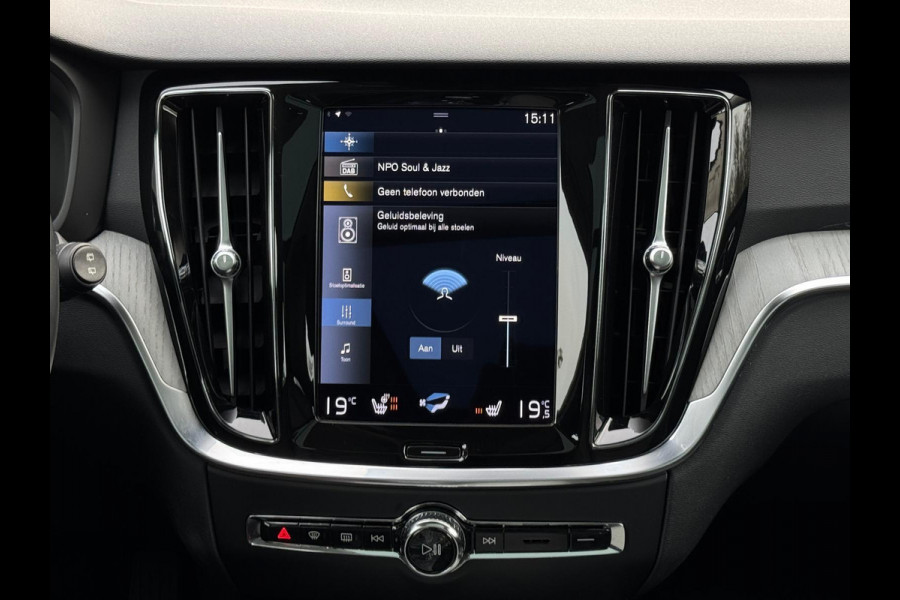 Volvo V60 2.0 B3 Inscription, panoramadak,electr trekhaak, lederen sportinterieur, VOL OPTIES, 1 e eigenaar, NL auto met nap