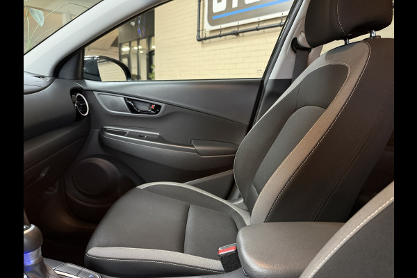 Hyundai Kona 1.6 GDI HEV Fashion | Navi | ACC | Krell | Camera | HUD | Dode hoek | 100% Dealer onderhouden!