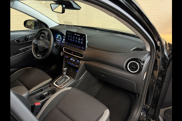 Hyundai Kona 1.6 GDI HEV Fashion | Navi | ACC | Krell | Camera | HUD | Dode hoek | 100% Dealer onderhouden!