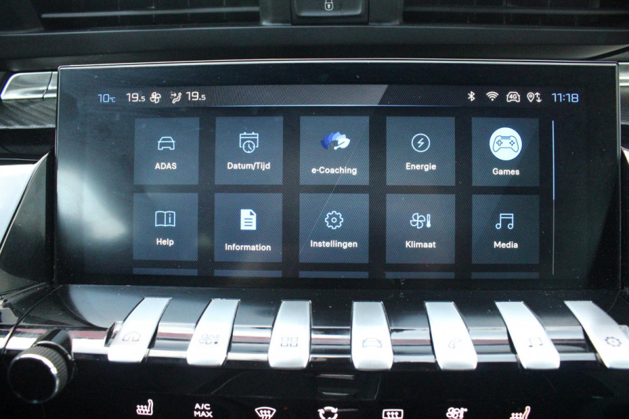 Peugeot 508 SW 1.6 HYbrid 225PK ALLURE BLACK PACK MATRIX LED KOPLAMPEN | ADAPTIEVE ACHTERVERLICHTING | SFEERVERLICHTING | NAVIGATIE | DRAADLOOS APPLE CARPLAY/ANDROID AUTO | HD CAMERA'S VOOR EN ACHTER PLUS 360 | ADAPTIEVE CRUISCONTROL | COMFORT BUSINESS PACK - AGR VOORSTOELEN MET UITSCHUIFBARE NEUS, STOELVERWARMING, ELEKTRISCH VERSTELBARE HELLINGSHOEK/LENDESTEUN | DODEHOEKBEWAKING | 18'' LICHTMETALEN VELGEN TYPE SPERONE BLACK | DONKERE HEMELBEKLEDING | ELEKTRISCH BEDIENBARE ACHTERKLEP | GLANZEND ZWARTE DAKRAILING | EXTRA GETINTE ACHTERRUITEN |