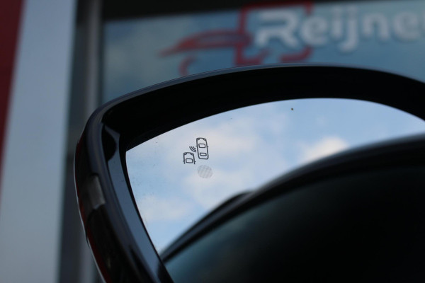 Peugeot 508 SW 1.6 HYbrid 225PK ALLURE BLACK PACK MATRIX LED KOPLAMPEN | ADAPTIEVE ACHTERVERLICHTING | SFEERVERLICHTING | NAVIGATIE | DRAADLOOS APPLE CARPLAY/ANDROID AUTO | HD CAMERA'S VOOR EN ACHTER PLUS 360 | ADAPTIEVE CRUISCONTROL | COMFORT BUSINESS PACK - AGR VOORSTOELEN MET UITSCHUIFBARE NEUS, STOELVERWARMING, ELEKTRISCH VERSTELBARE HELLINGSHOEK/LENDESTEUN | DODEHOEKBEWAKING | 18'' LICHTMETALEN VELGEN TYPE SPERONE BLACK | DONKERE HEMELBEKLEDING | ELEKTRISCH BEDIENBARE ACHTERKLEP | GLANZEND ZWARTE DAKRAILING | EXTRA GETINTE ACHTERRUITEN |