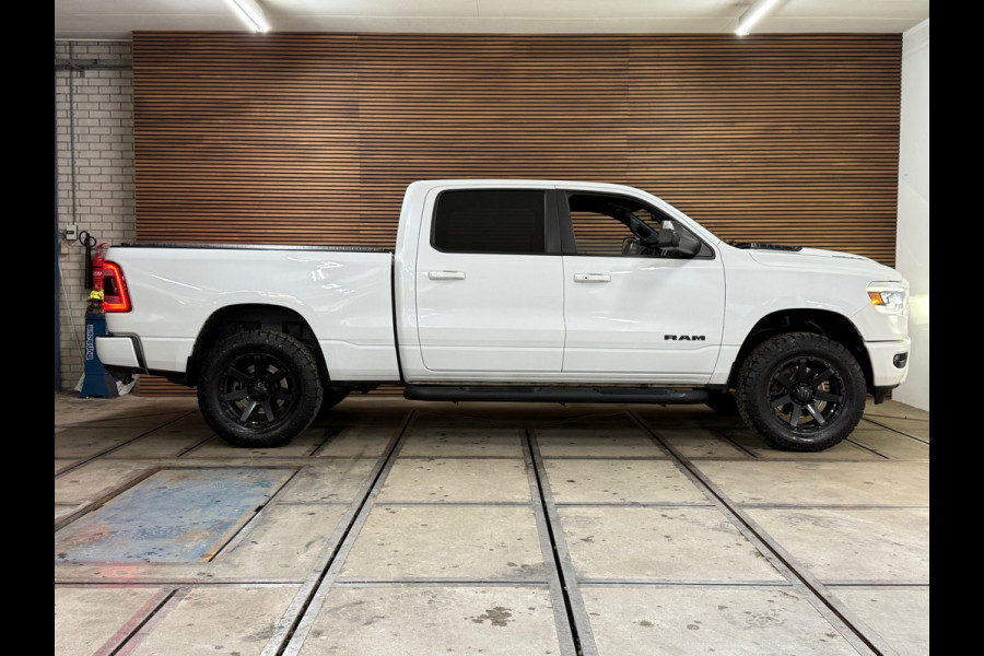 Dodge Ram 1500 5.7 V8 4x4 Crew Cab 5'7 Sport | Soft Cover | Full option | Camera | Trekhaak | White Edition |