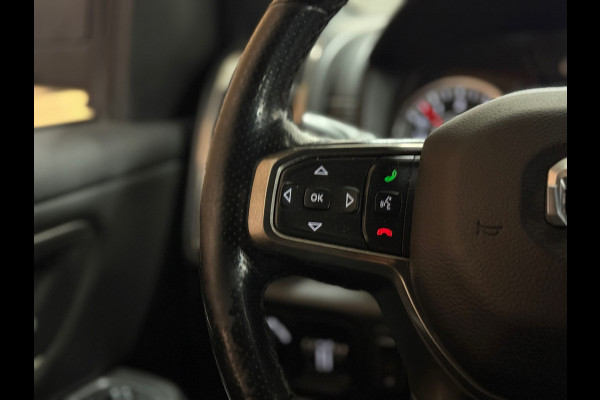 Dodge Ram 1500 5.7 V8 4x4 Crew Cab 5'7 Sport | Soft Cover | Full option | Camera | Trekhaak | White Edition |