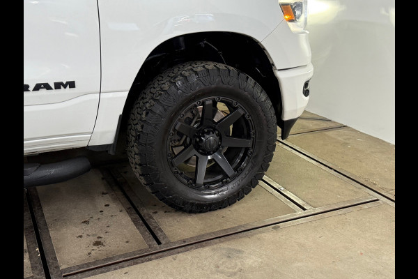 Dodge Ram 1500 5.7 V8 4x4 Crew Cab 5'7 Sport | Soft Cover | Full option | Camera | Trekhaak | White Edition |