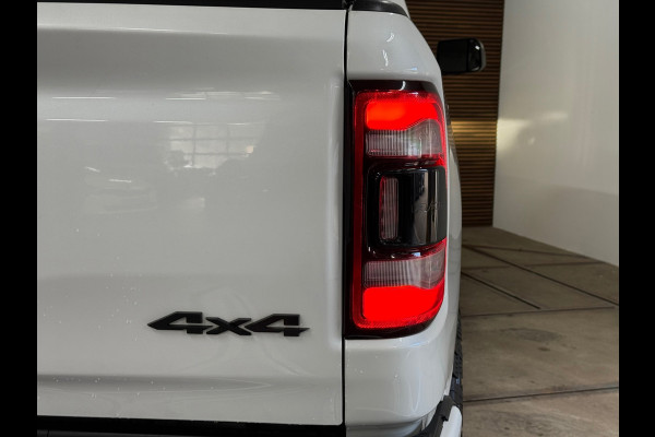 Dodge Ram 1500 5.7 V8 4x4 Crew Cab 5'7 Sport | Soft Cover | Full option | Camera | Trekhaak | White Edition |
