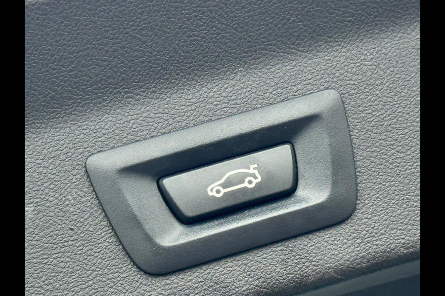 BMW X3 XDrive20i High Executive, panoramadak, lederen sportinterieur, vele opties, NL auto met nap, prijs incl btw/ bpm