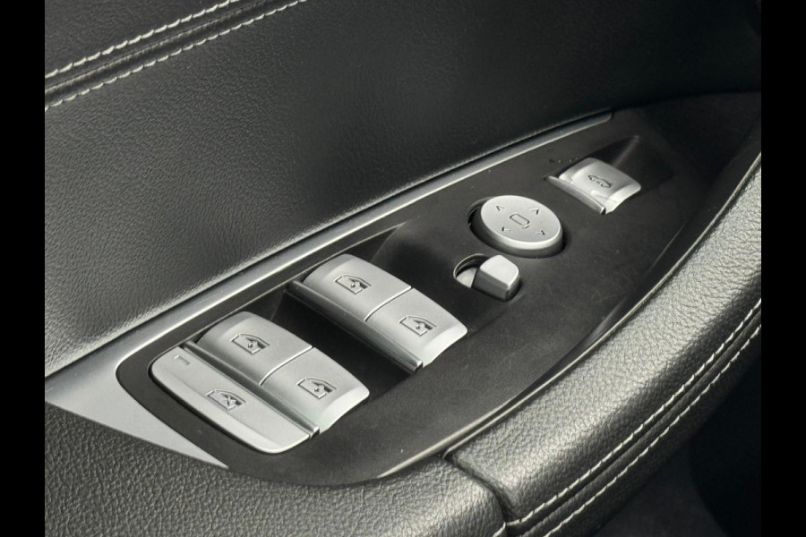 BMW X3 XDrive20i High Executive, panoramadak, lederen sportinterieur, vele opties, NL auto met nap, prijs incl btw/ bpm