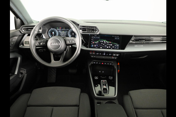 Audi A3 Sportback 40 TFSI e Advanced edition 204PK | Adaptive cruise control | Sportstoelen | Smartphone Interface