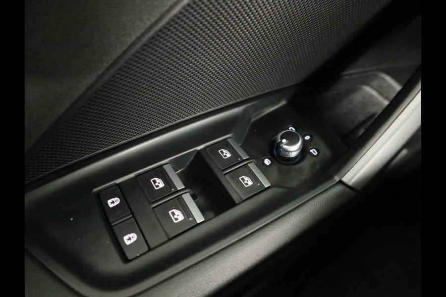 Audi A3 Sportback 40 TFSI e Advanced edition 204PK | Adaptive cruise control | Sportstoelen | Smartphone Interface