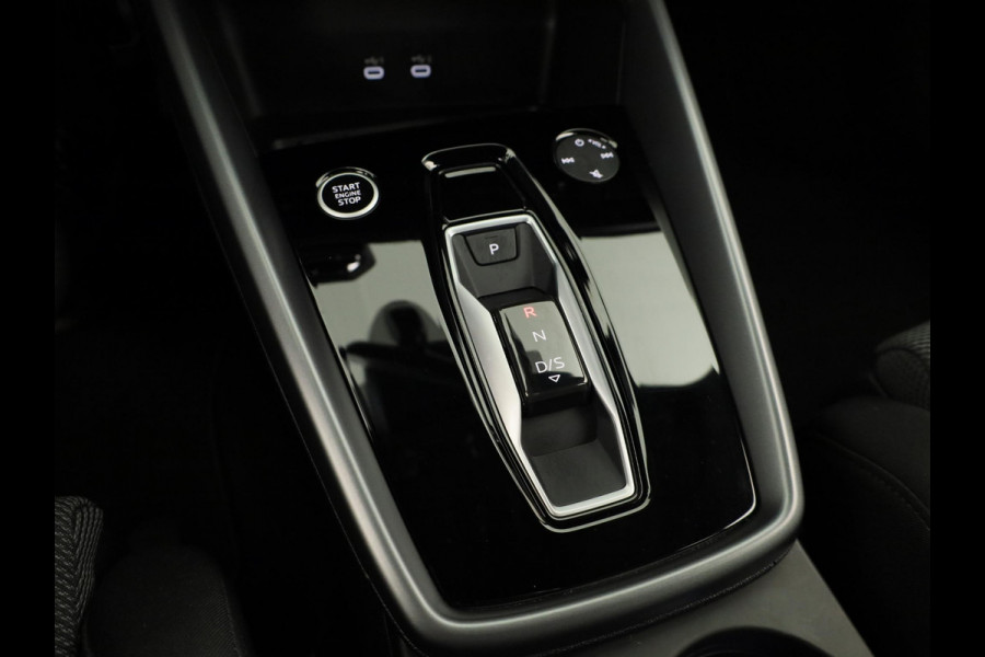Audi A3 Sportback 40 TFSI e Advanced edition 204PK | Adaptive cruise control | Sportstoelen | Smartphone Interface