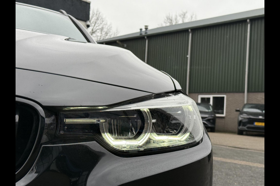 BMW 3 Serie Touring 318i M Sport Corporate Lease HIGH EXEC.| 81.000KM!| ORIG. NL|  LEER| ELEKTRISCHE ACHTERKLEP| AFNEEMBARE TREKHAAK| STOELVERWARMING| 19 INCH!| SUPER NETJES| RIJKLAARPRIJS INCL. 12 MND BOVAG GARANTIE
